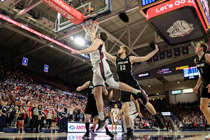 Gonzaga Bulldogs Portland Pilots39